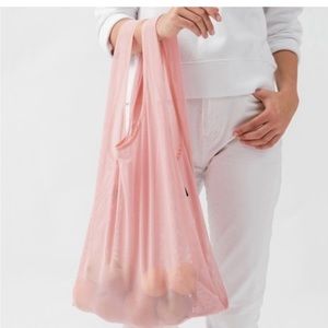 Pink mesh Baggu